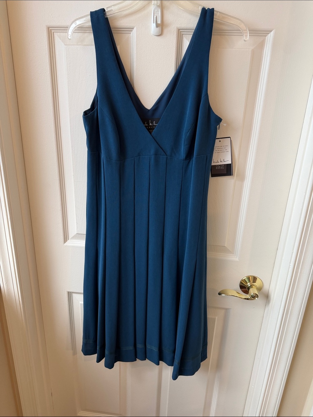 Nicole Miller Deep Teal V-Neck Pleated Dress 12 nwt